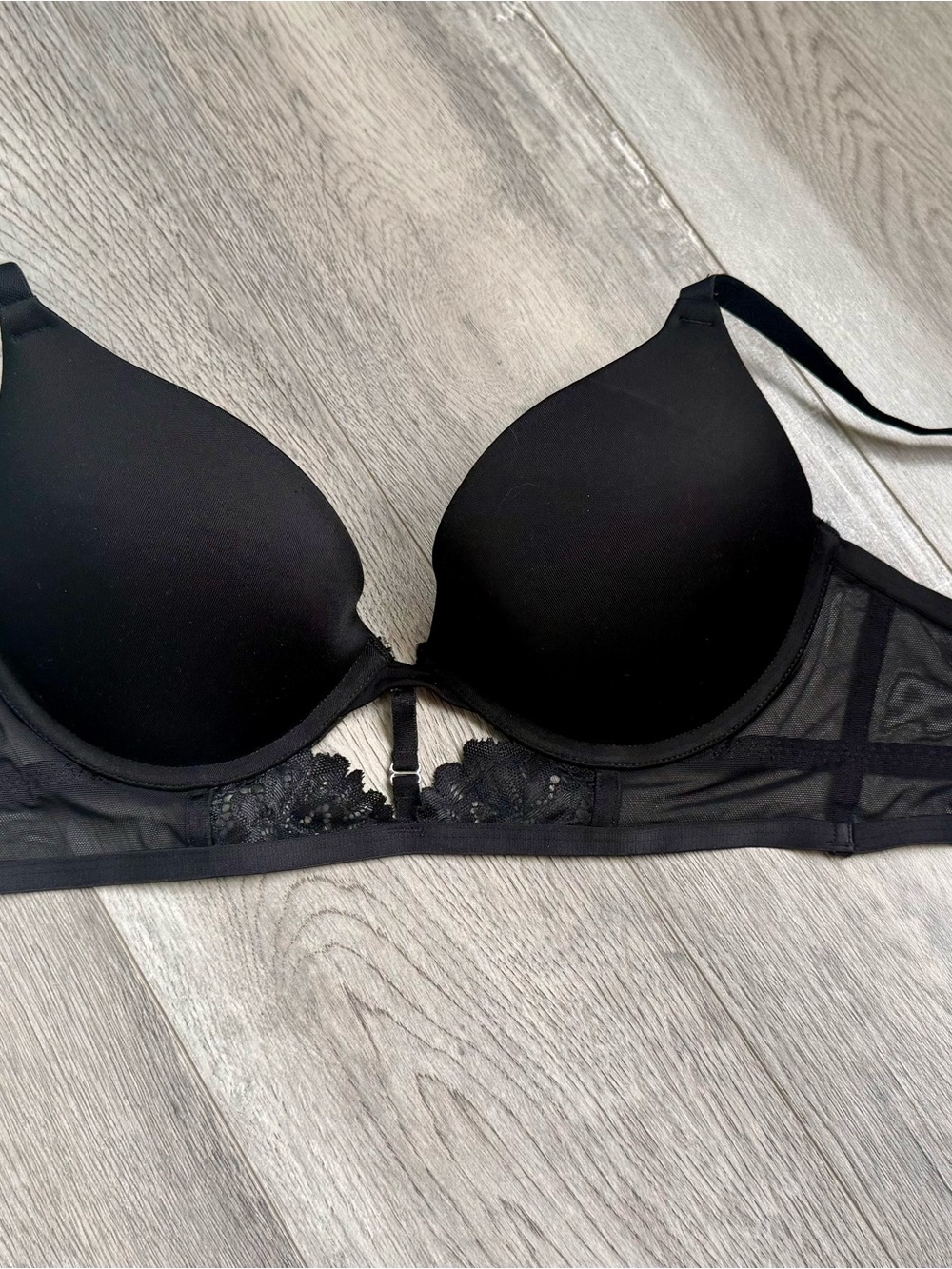 34B Black Lace-Trim Push-Up Bra - Women Intimates (La Senza)